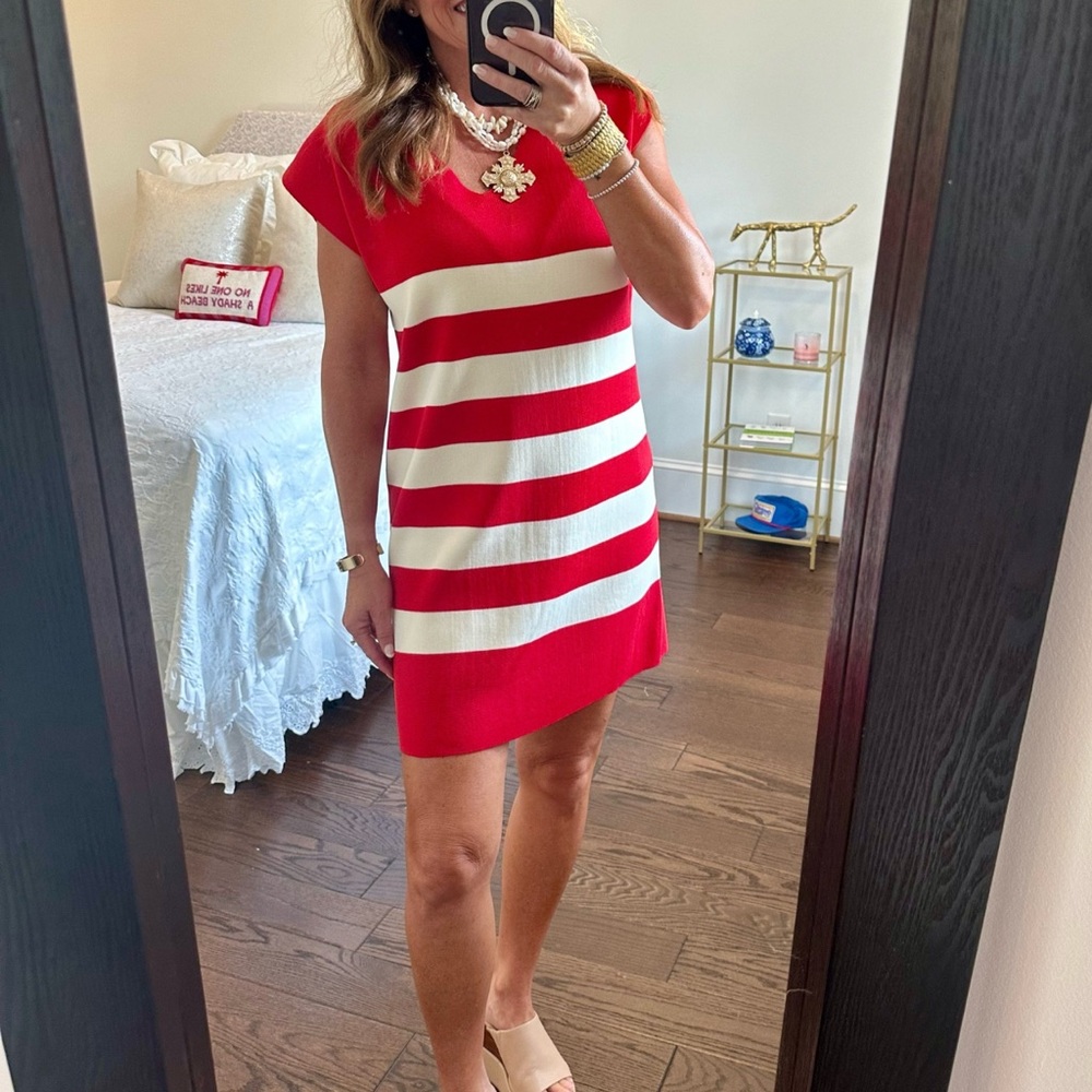 Women’s Stylish Red and White Striped V-Neck Sweater Vest